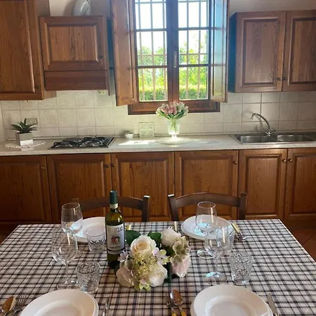 Podere Boscone Ξενοδοχείο με διαμερίσματα 4*