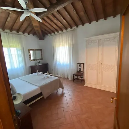 Podere Boscone Apartahotel 4*