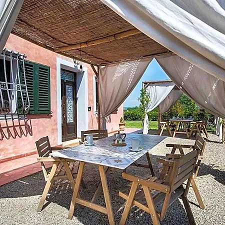 Podere Boscone Hotel apartamentowy